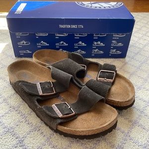 Birkenstocks Arizona Soft Footbed Mocha Size 39 - Never Worn!